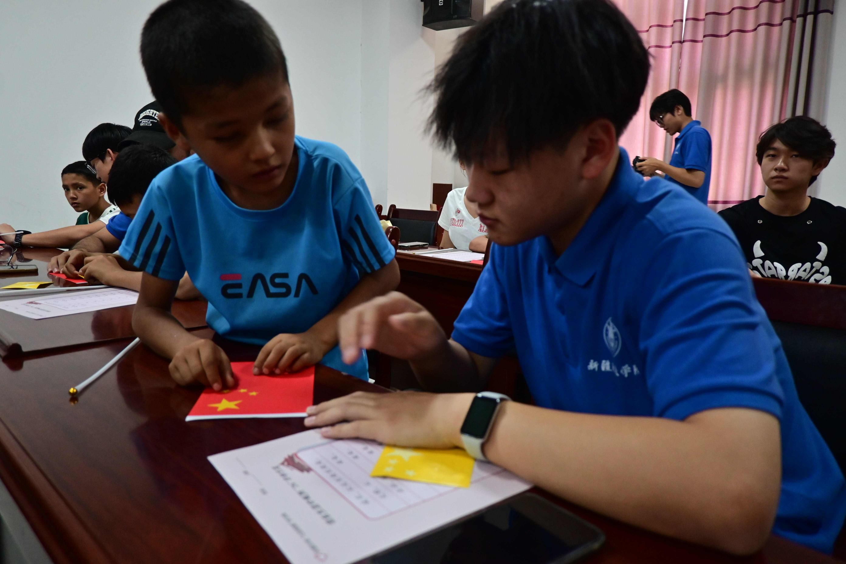  ½WԺR^ͬģϽС匍`ՈF^LFY®