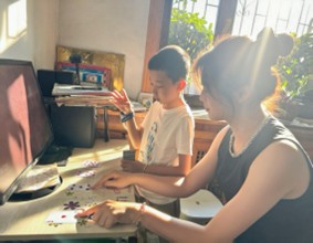 ɽ|W(xu)o(h)c(f)W(xu)Ժ϶־Ը(w)(du)|ˆůͯĽY(ji)(du)ͷL(zhng)&#160;