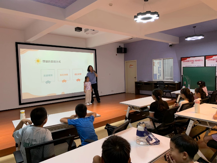 СС`Ϝů(chung)挍`Fn