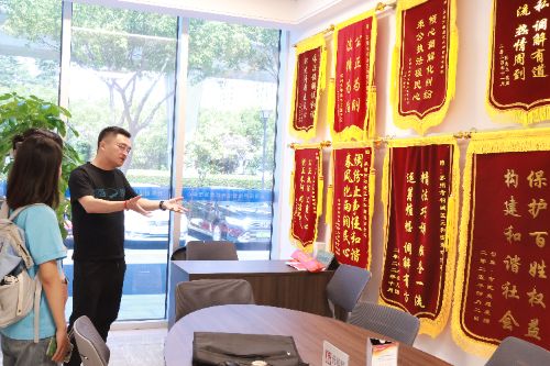 ӺWWӸKʡK_չЇɫ{C{